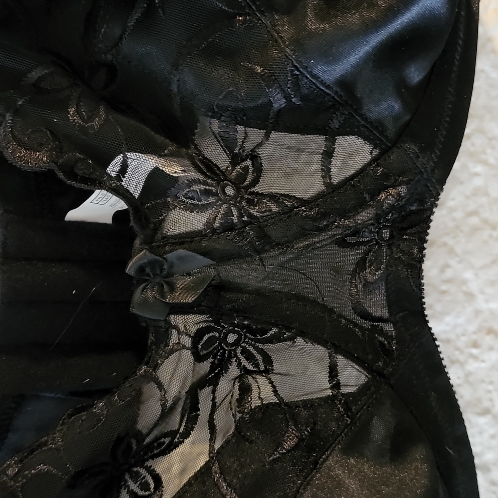 NWT Va Bien Classic Full Figure Bra Style 660 Black, Size 44C - Picture 5 of 9